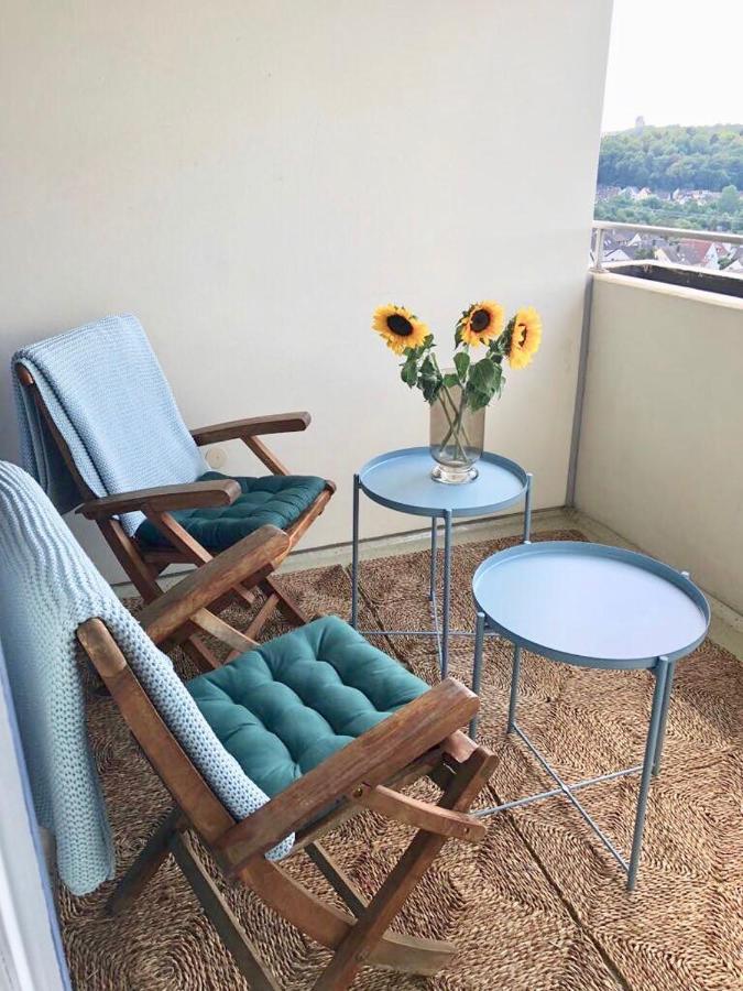 Grosses Appartement Mit Aussichtsbalkon Ludwigsburg Bagian luar foto